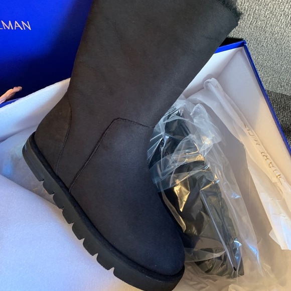 Authentic STUART WEITZMAN SOFT Genuine Shearling 10"H cozy boots - Picture 3 of 15